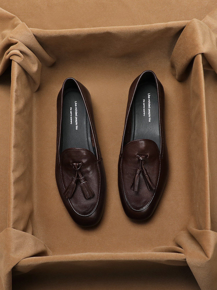 Vintage Outdoor Fashion - Wiosenne damskie buty z frędzlami, okrągły