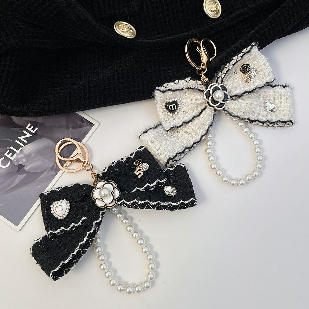 Breloczki damskie z kokardkami – Vintage Fashion Ornaments recenzja i cena