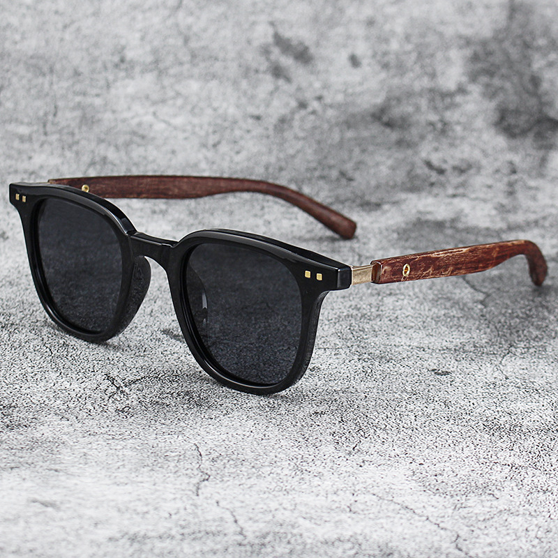Modne męskie okulary przeciwsł – Vintage Outdoor Fashion recenzja i cena