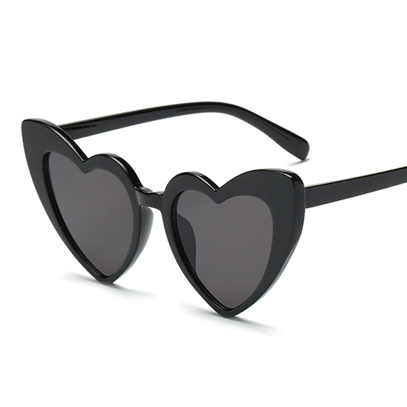 Okulary przeciwsłoneczne w ksz – Vintage Outdoor Fashion recenzja i cena